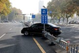 为什么老司机常说开车掉头“三不踩”